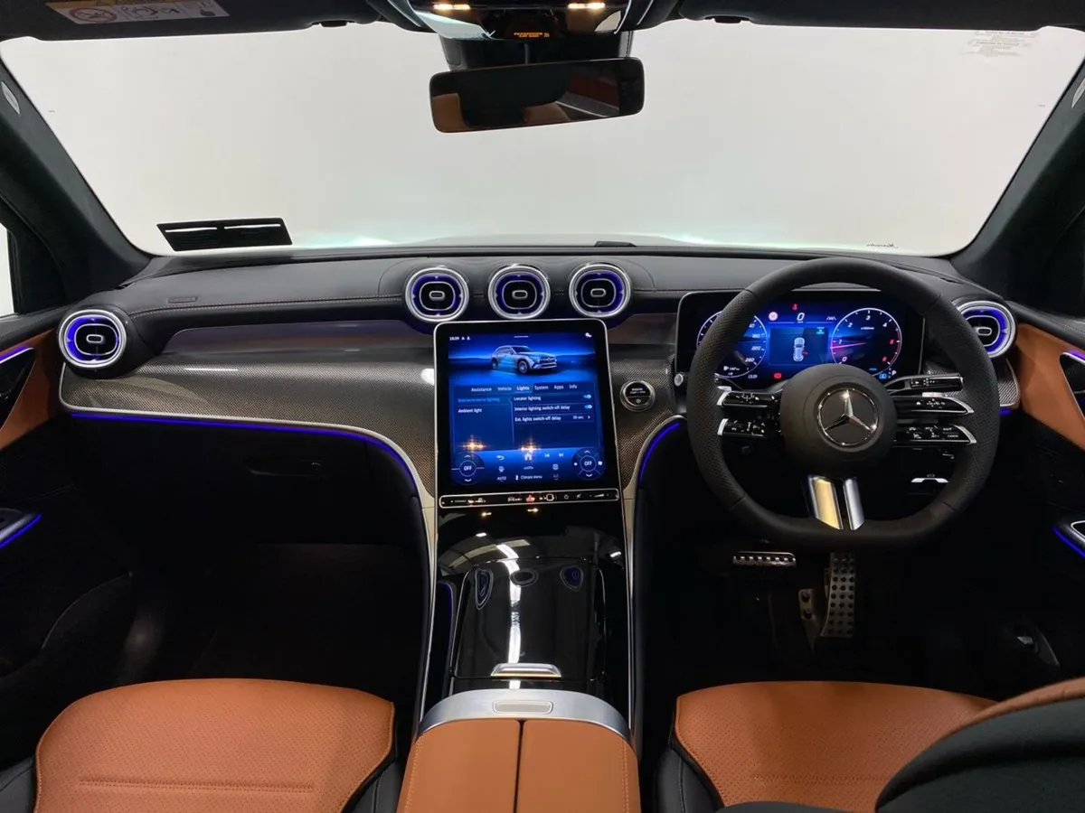Mercedes-Benz GLC GLC 220D 4matic AMG Line Plus - Image 4