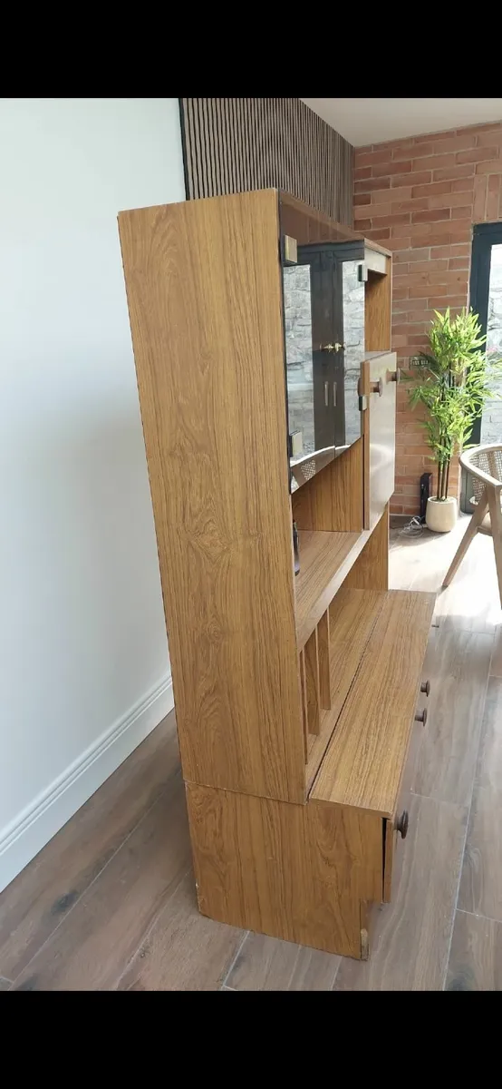 Old style dresser - Image 3