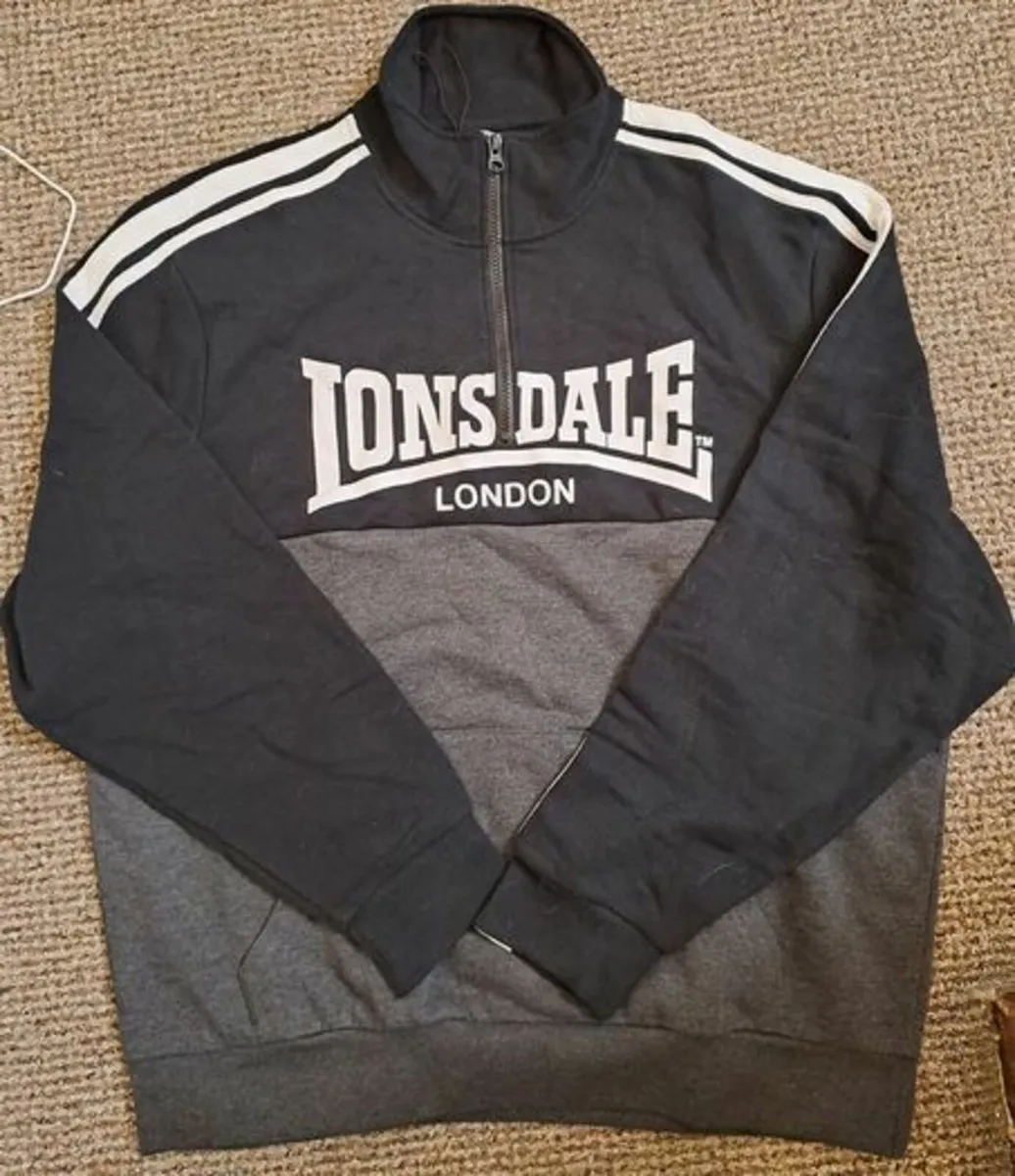 Lonsdale Top size XL - Image 1
