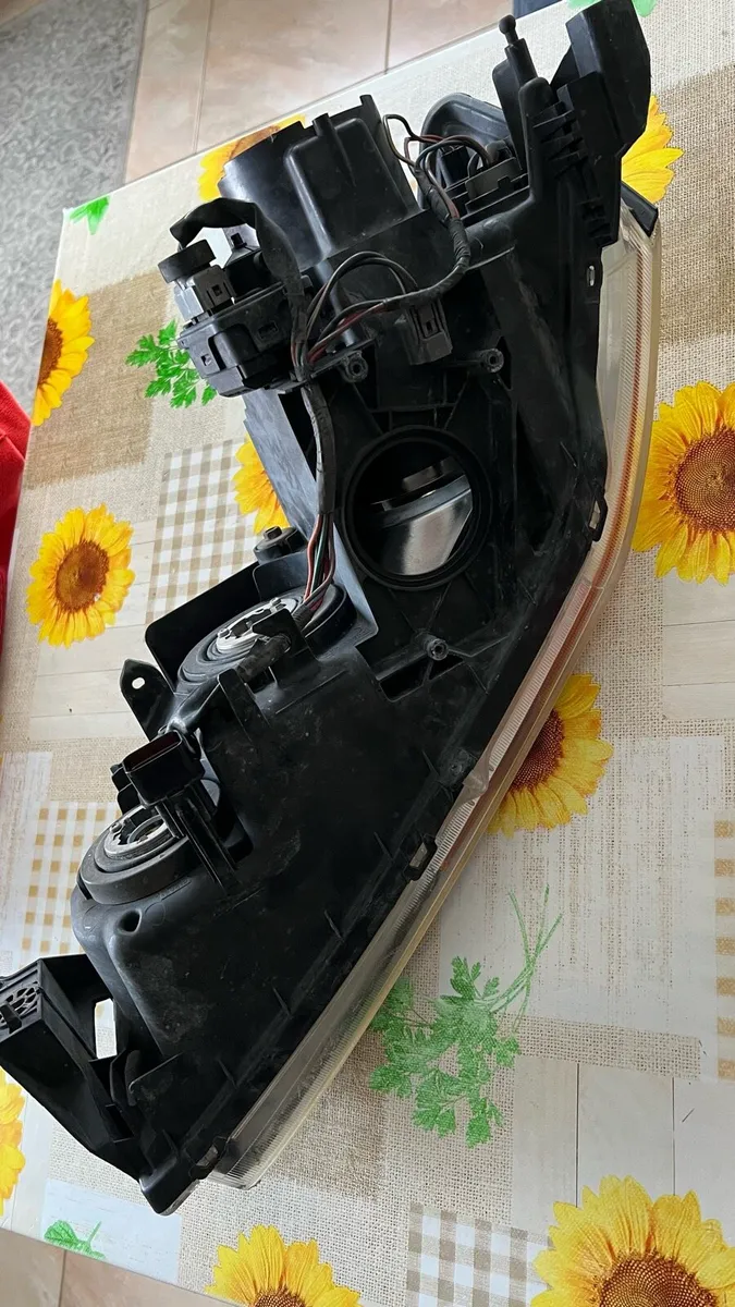 Evo 8 mr headlight drivers side + evo 9 tail light - Image 3