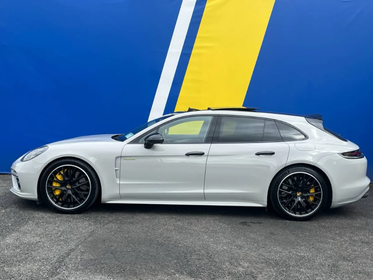 Porsche Panamera TURBO S E-HYRBID 680BHP 4.0 SPORT - Image 3