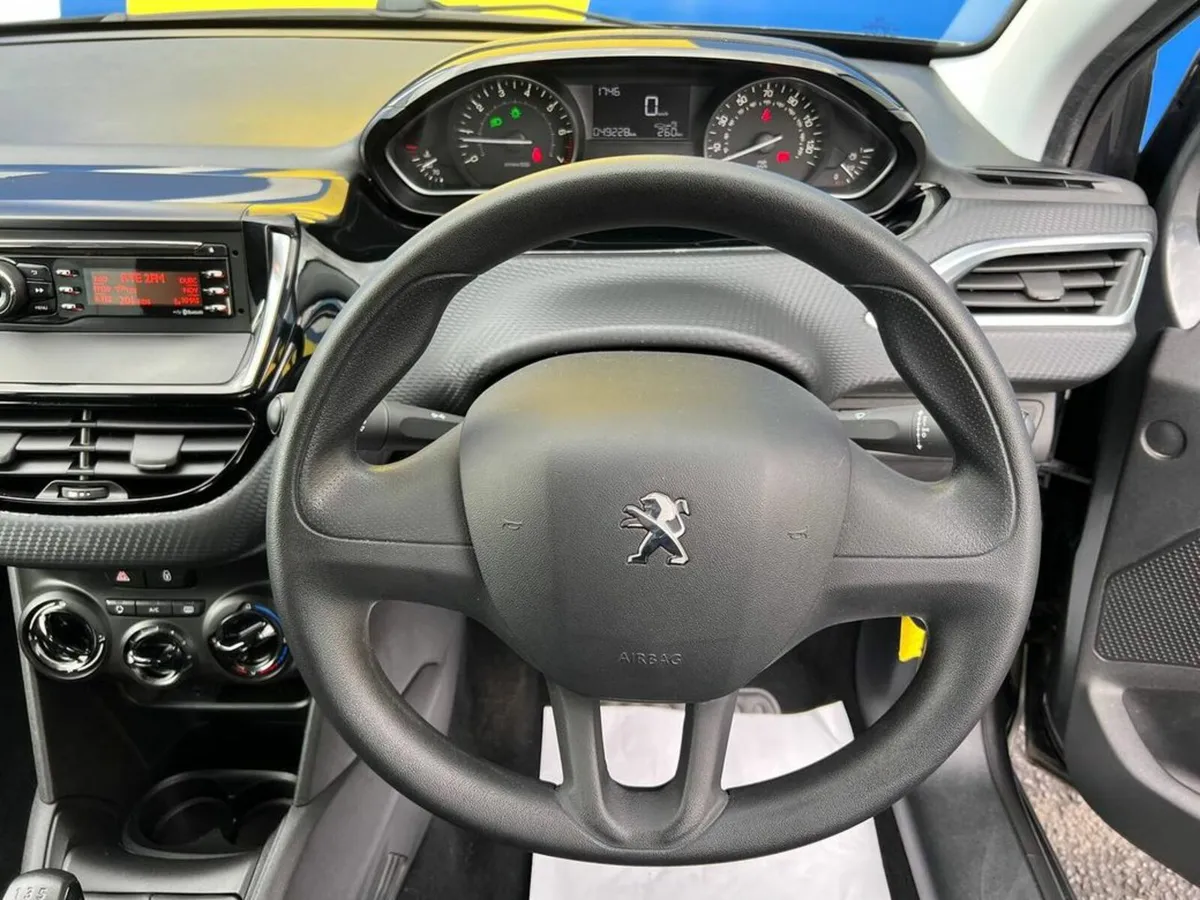 Peugeot 208 1.0 PURETECH // FULL SERVICE HISTORY / - Image 4