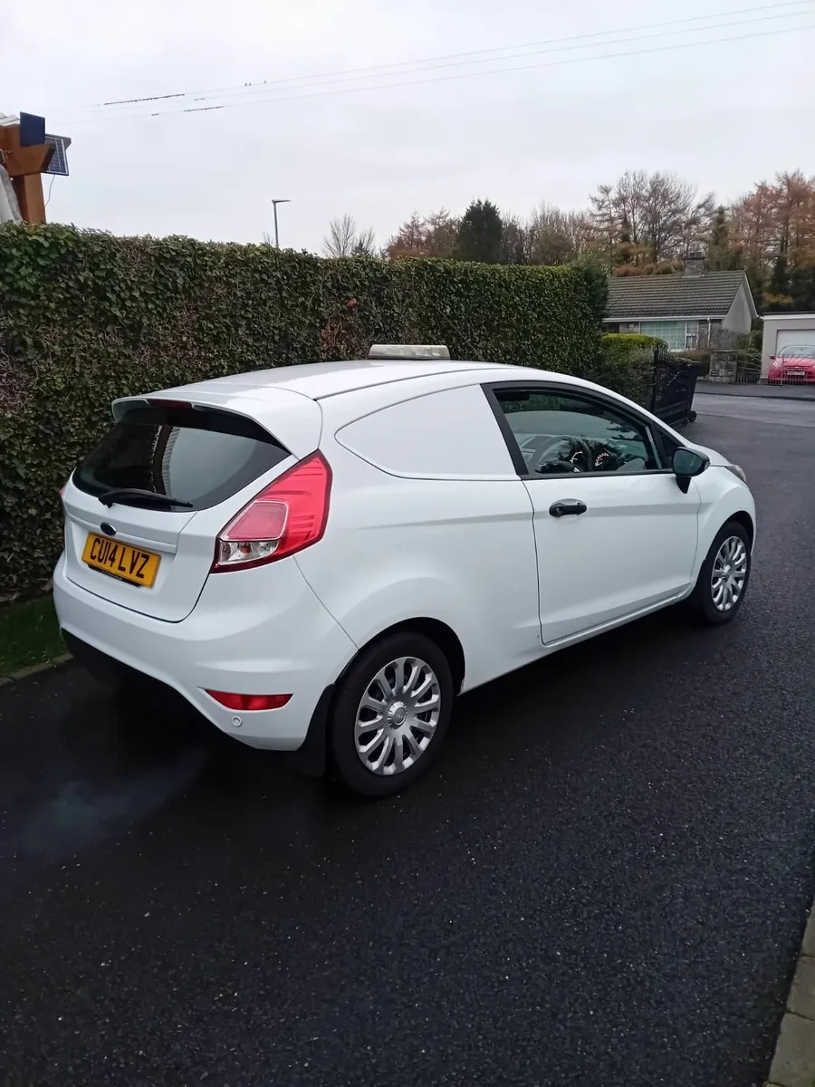 2014 Ford Fiesta VAN 1.5 TDCI - Image 3