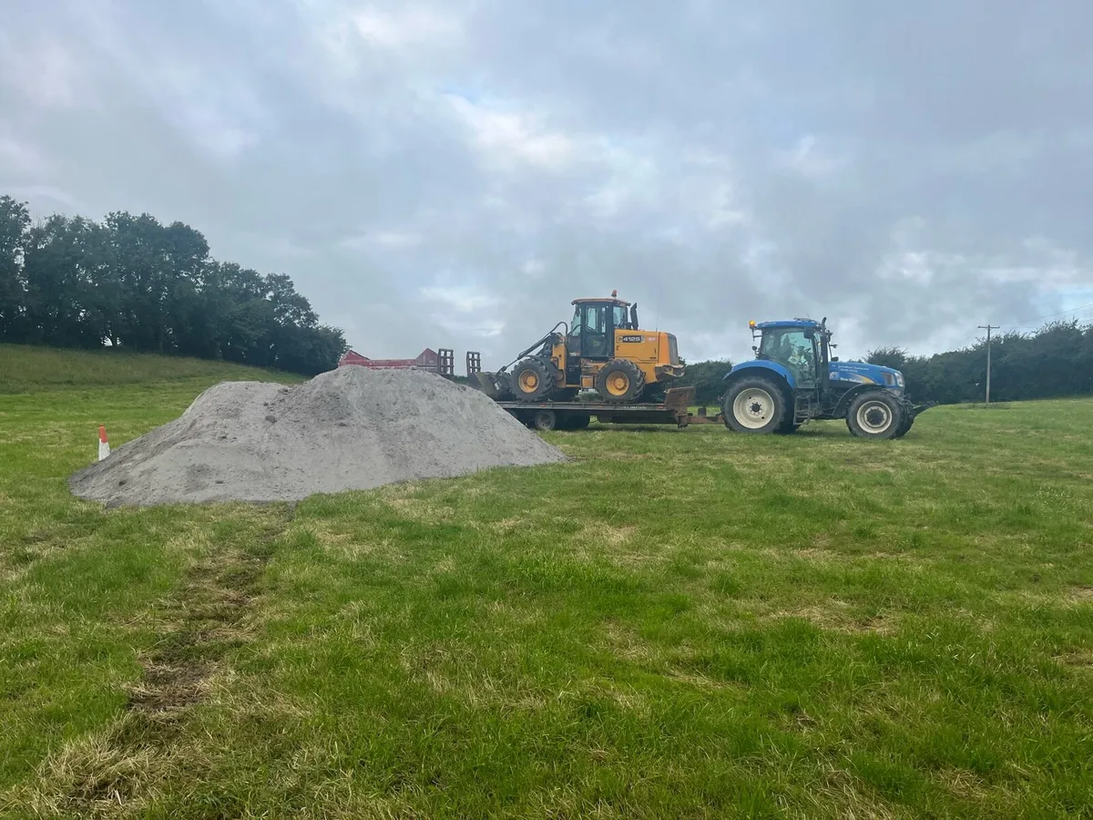 Lime supplied and spread - Image 2