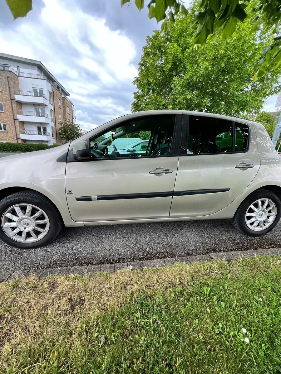 Renault Clio 1.2 Monaco - Image 4