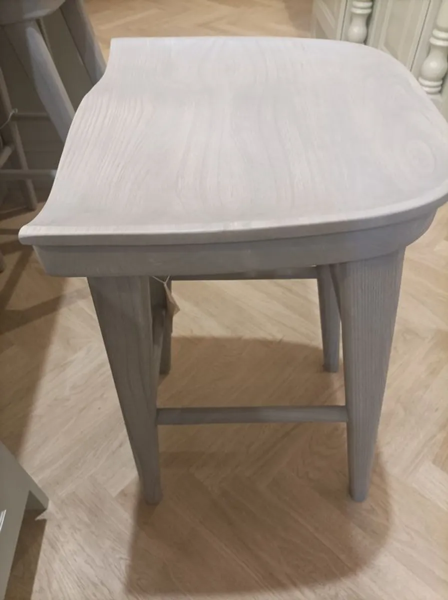 Kingston counter stools - Image 2