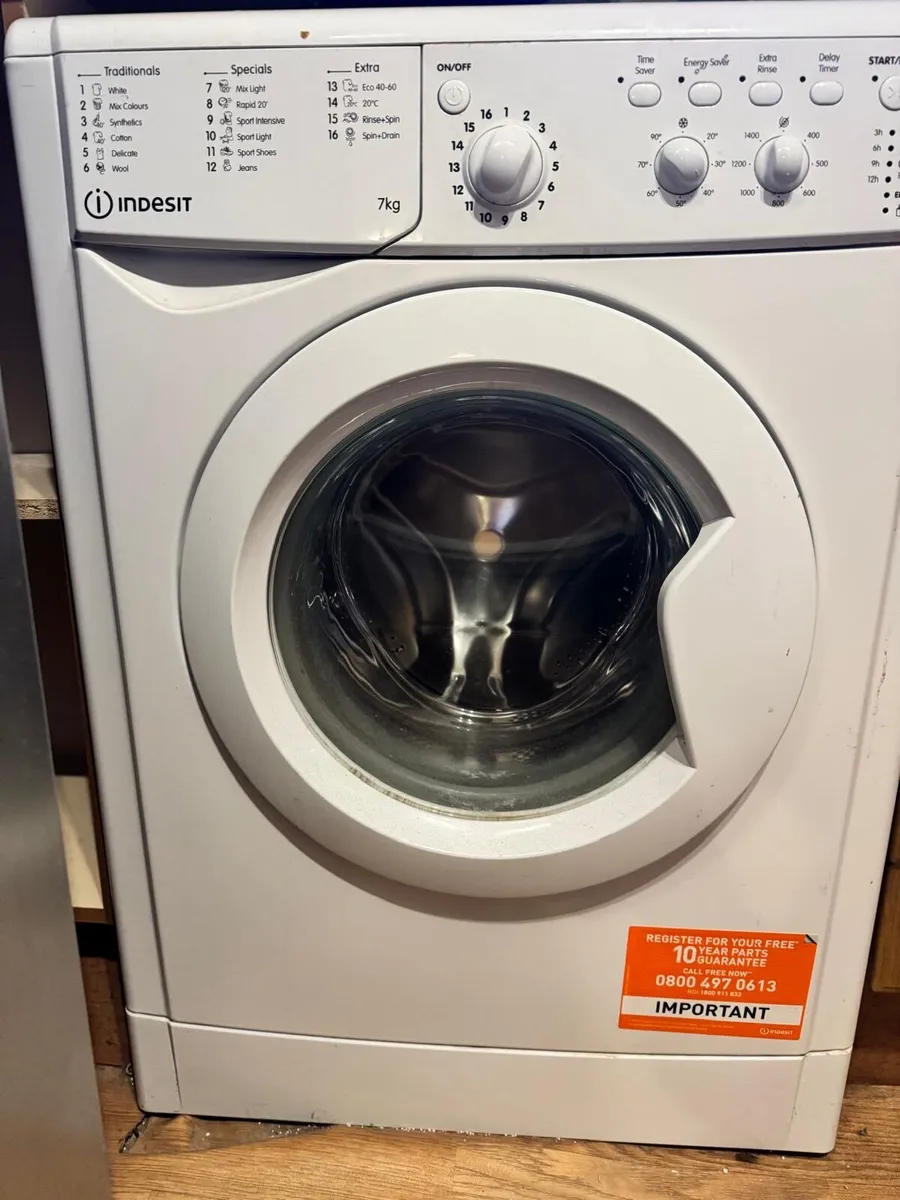 Washing machine - Image 1