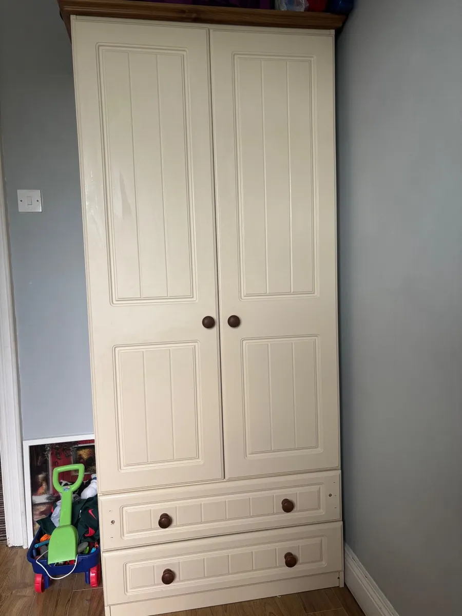 Single Bed & Wardrobe Set - Image 1