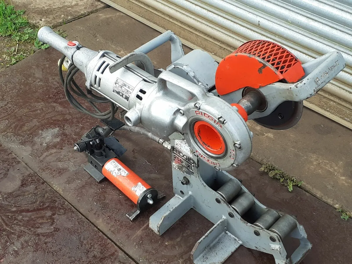 RIDGID 258 HYDRAULIC CUTTER - Image 2
