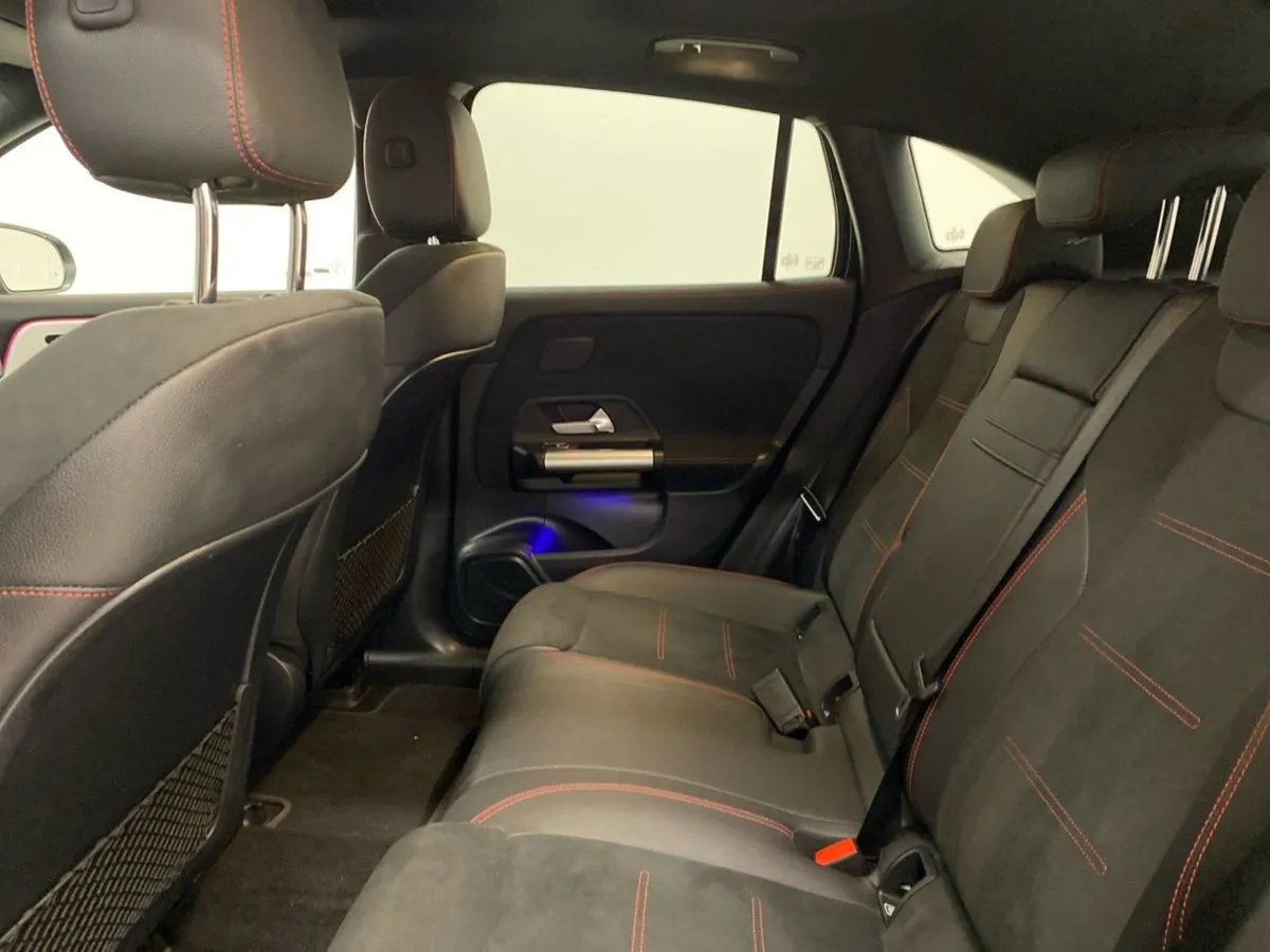 Mercedes-Benz EQA EQA 250  AMG Line Premium - Image 4