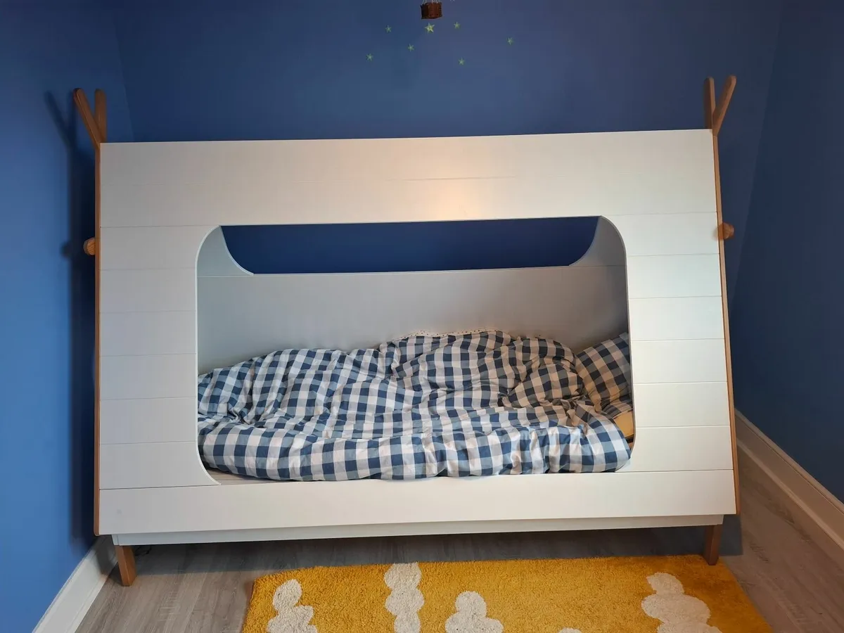 Kids Teepee bed for sale - Image 1