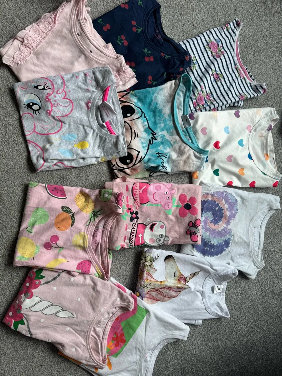 Over 60 items clothes bundle for 6 years old girl - Image 2