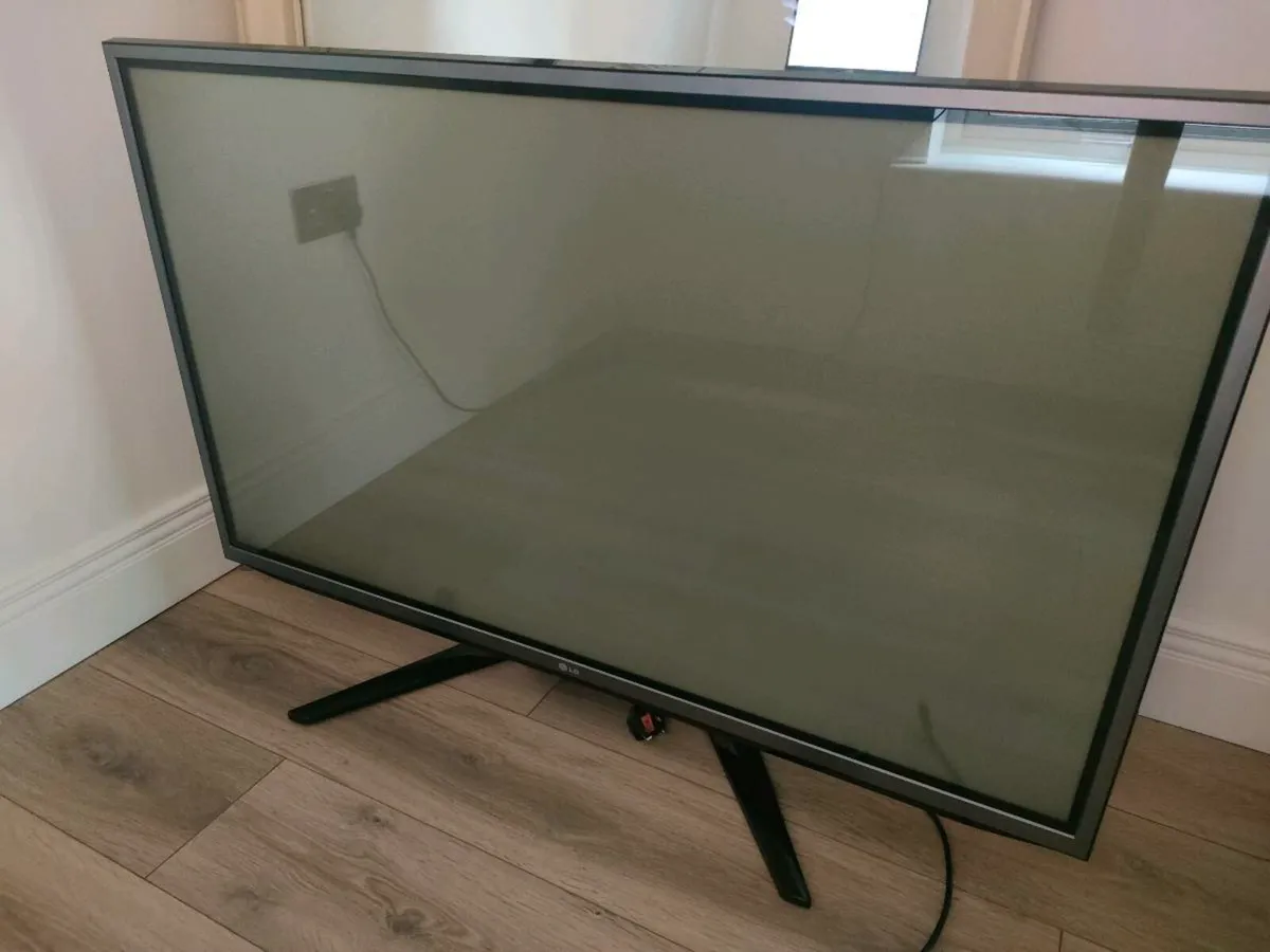 TV - Image 2