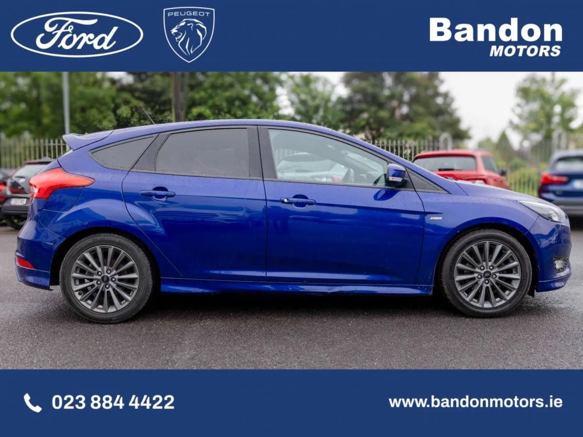 Ford Focus 2018 Ford Focus - ST Line - Deep Impac - Image 4
