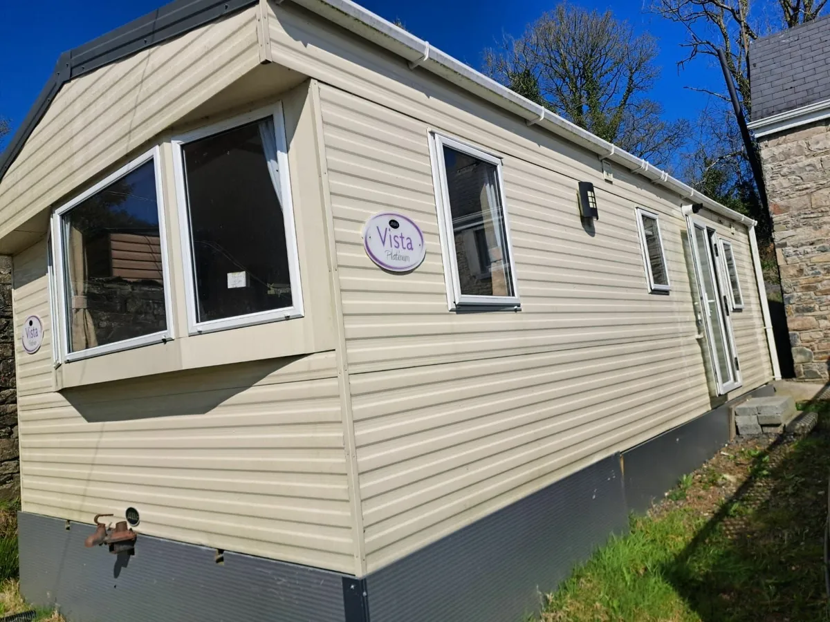 ABI Vista 28x12 Platinum Mobile Home - Image 1