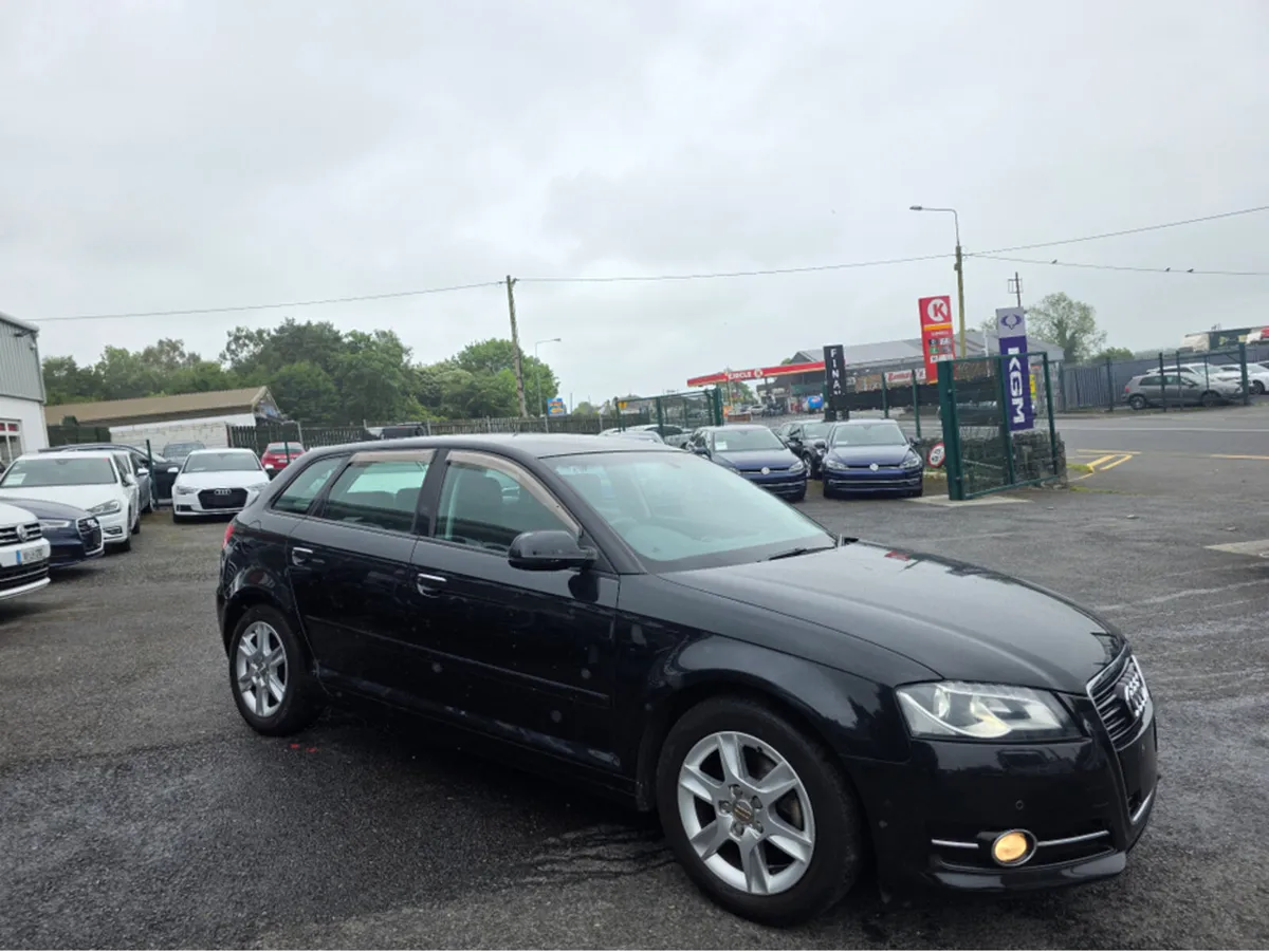 Audi A3 1.4 TFSI - ALLOYS  - PARKING SENSORS - REV - Image 3