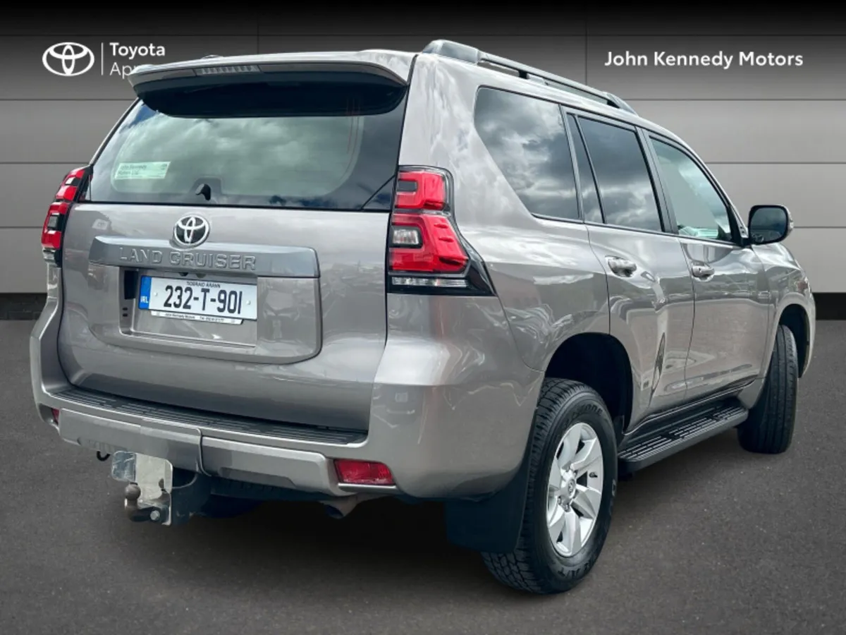 Toyota Land Cruiser LWB COMM AUTO - Image 2