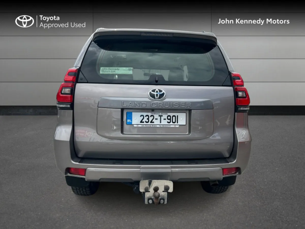 Toyota Land Cruiser LWB COMM AUTO - Image 4