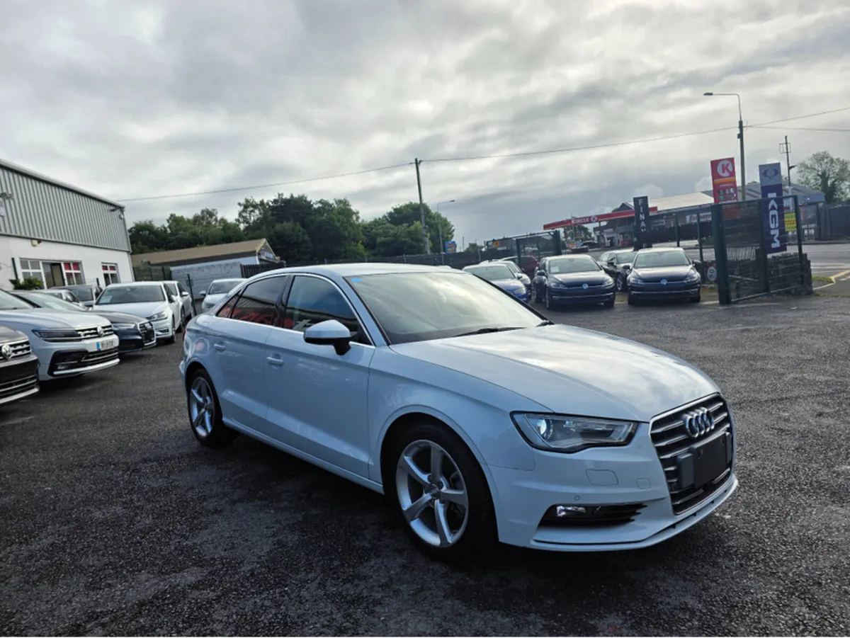 Audi A3 SALOON SPORTS 1.4 TFSI  PRIVACY GLASS  PAR - Image 2