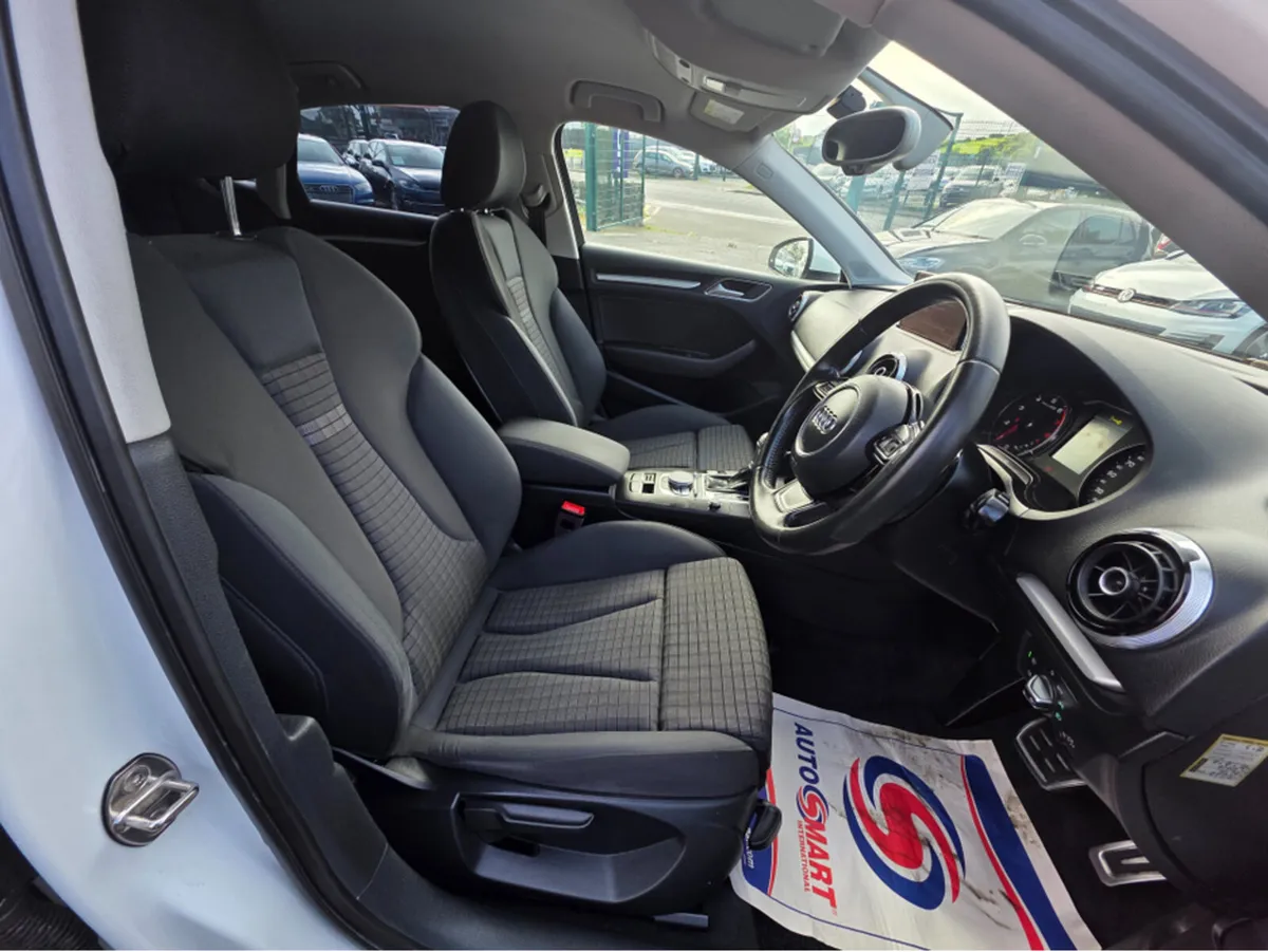 Audi A3 SALOON SPORTS 1.4 TFSI  PRIVACY GLASS  PAR - Image 3