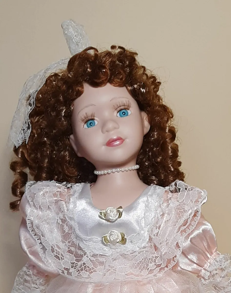 Porcelain dolls - Image 1