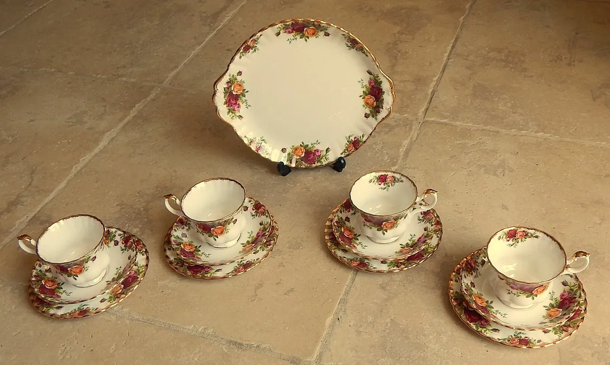 13 Piece Royal Albert Fine Bone China Tea Set - Image 2