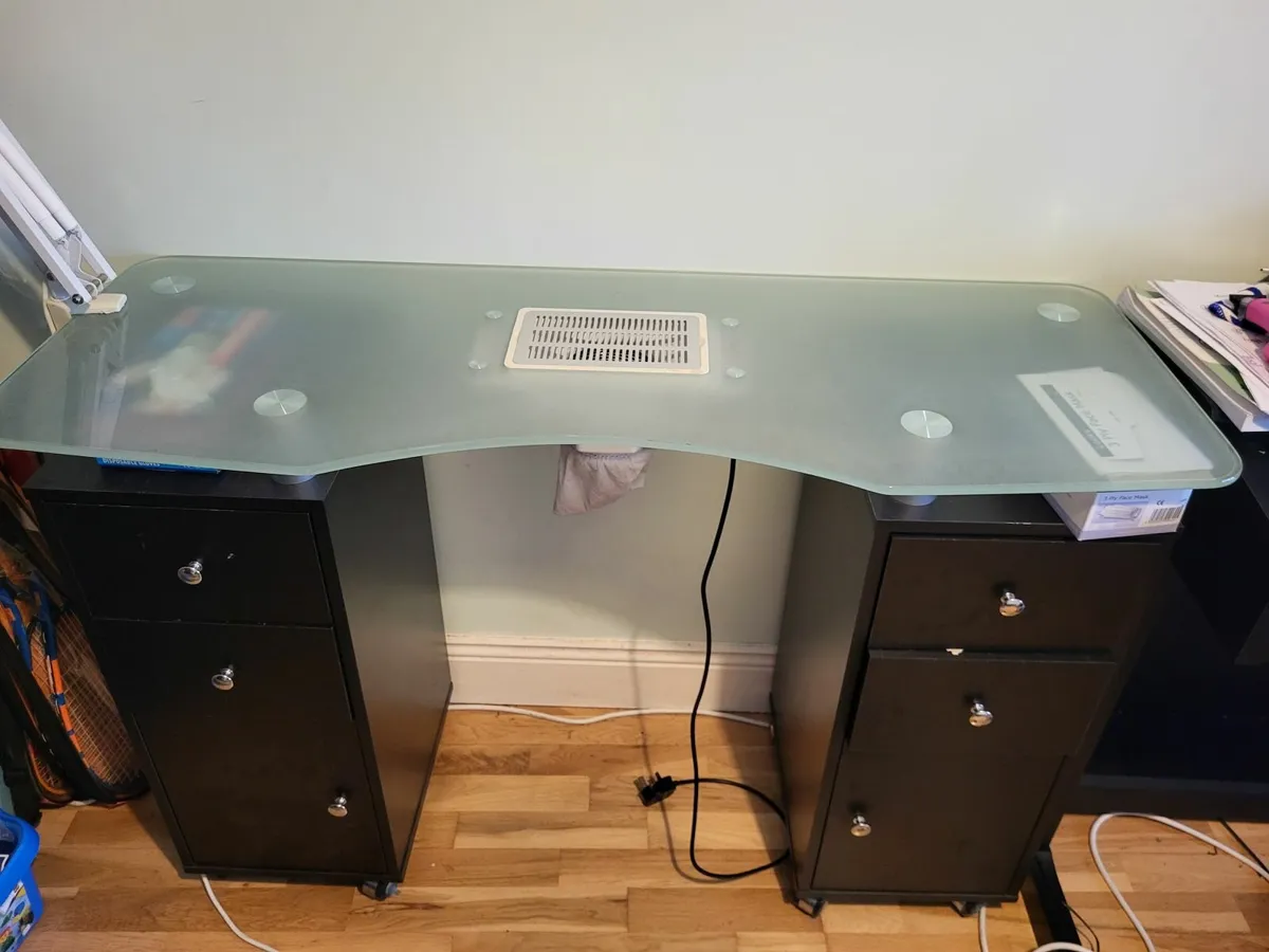Manicure Table - Image 2