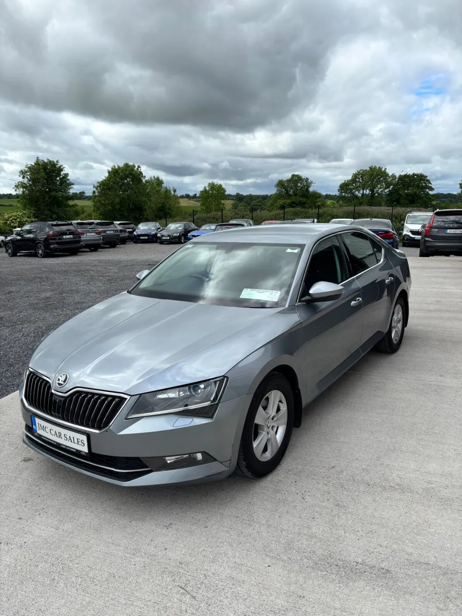 Skoda Superb 2016 - Image 3