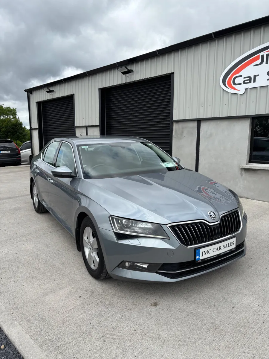 Skoda Superb 2016 - Image 1
