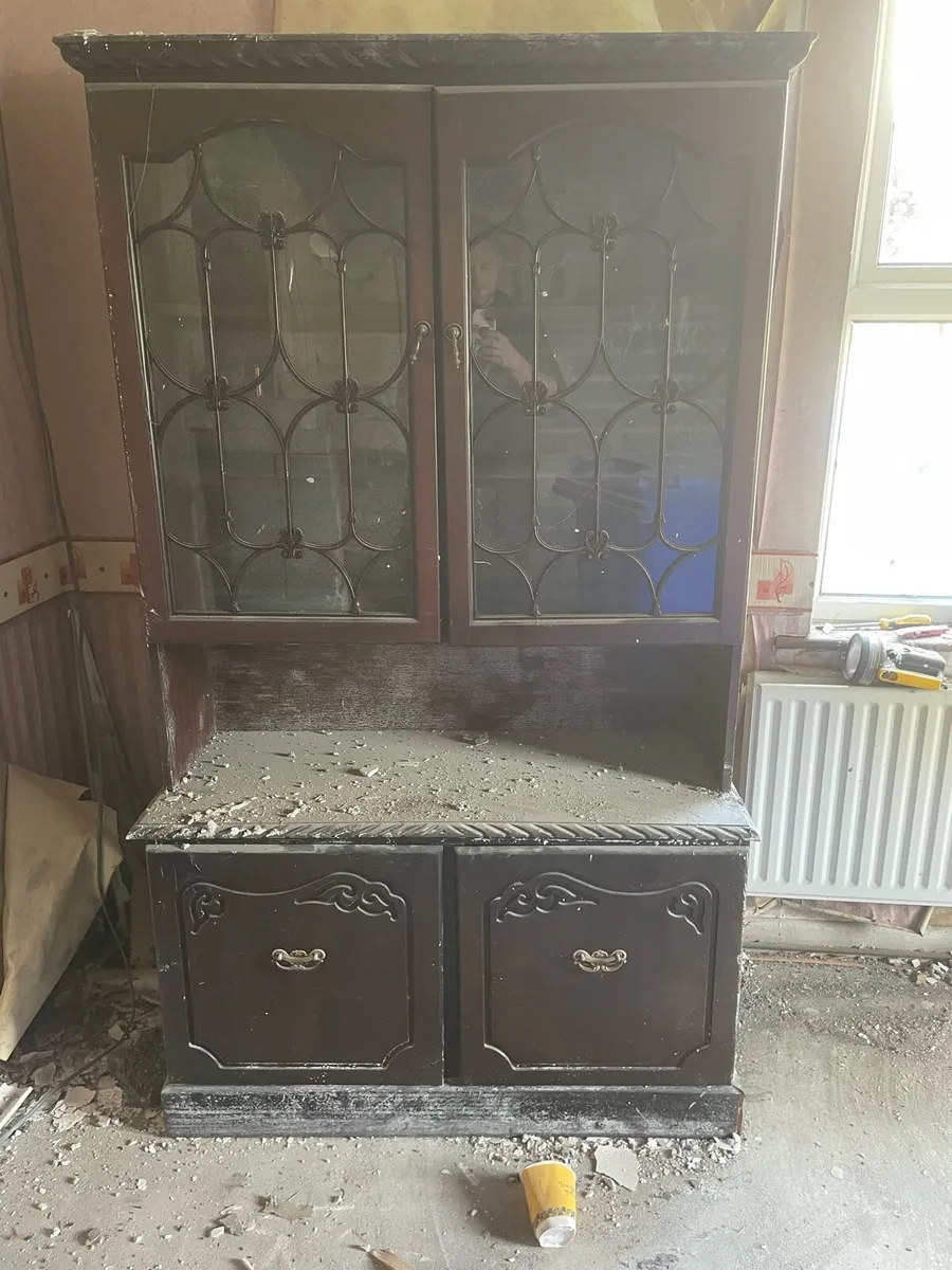 Dresser - Image 2