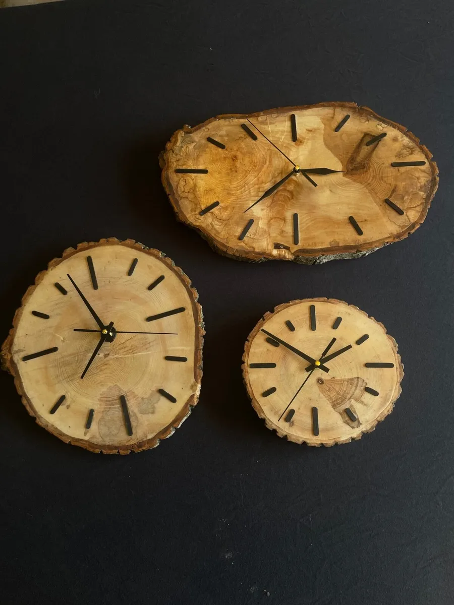 Handmade solid Wooden clock - Image 4