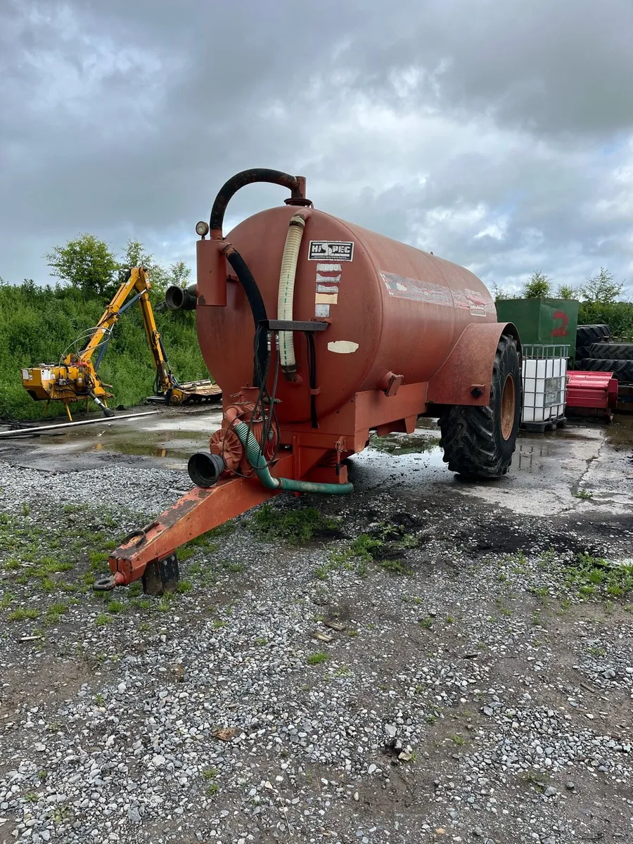 Slurry tank - Image 1