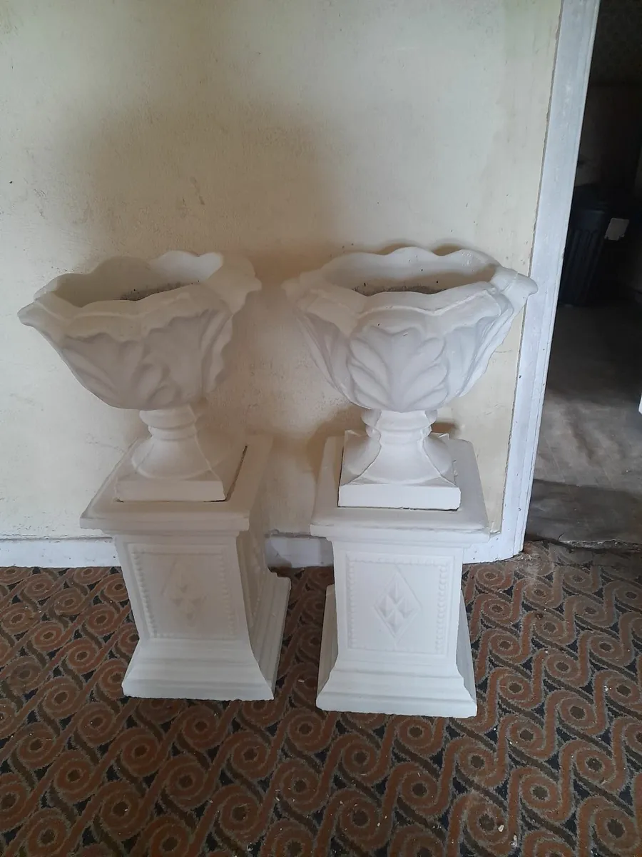 Concrete Pedestal Urns