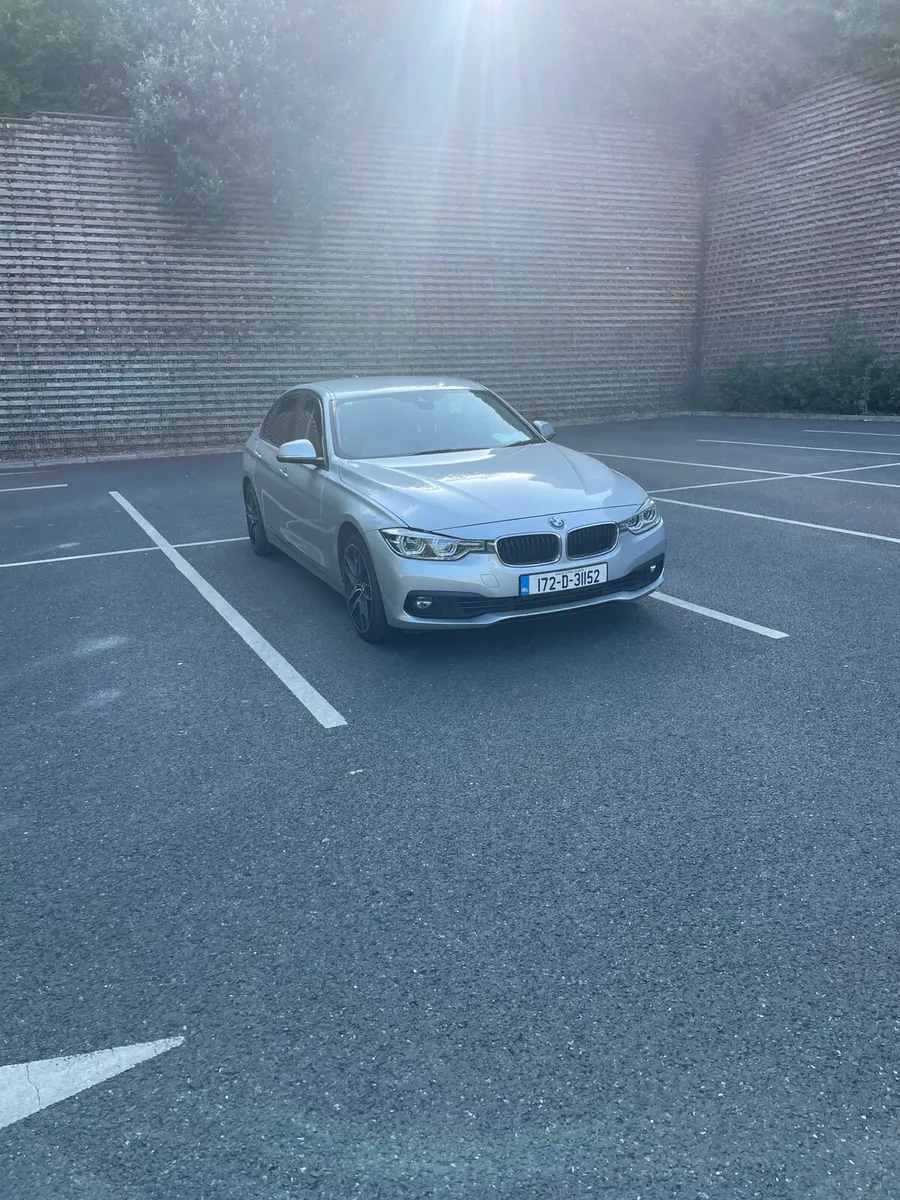 Bmw 3 series 2017 - Image 2