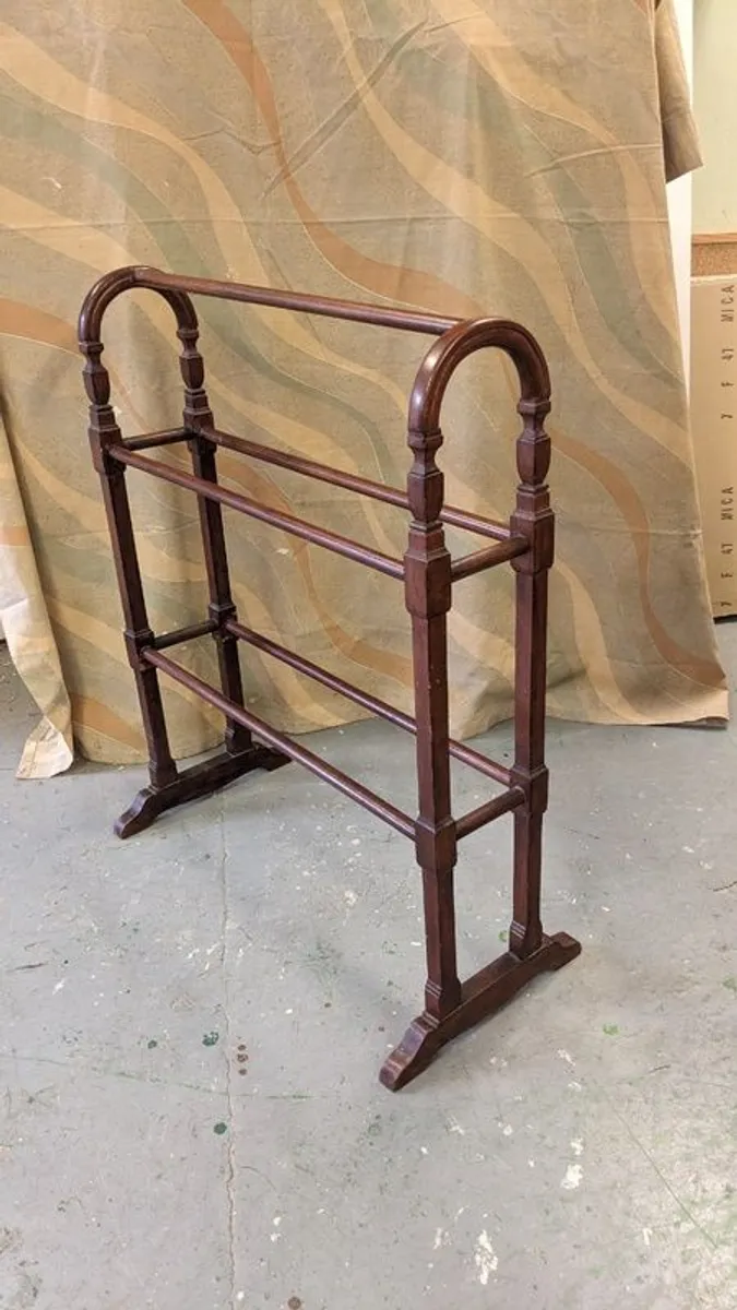 Vintage Mahogany Towel Rail - Image 1