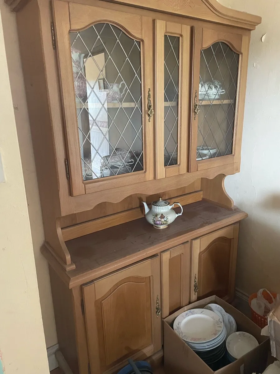 Dresser - Image 1