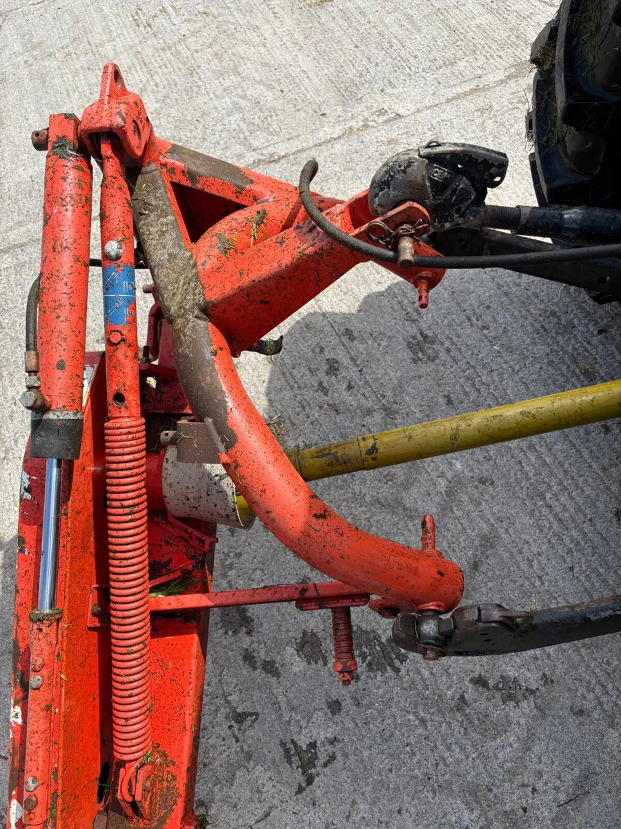 KUHN GMD55 Disc Mower - Image 4