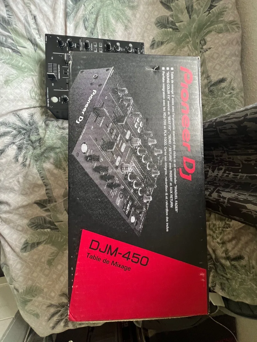 Dj equipment - Image 3