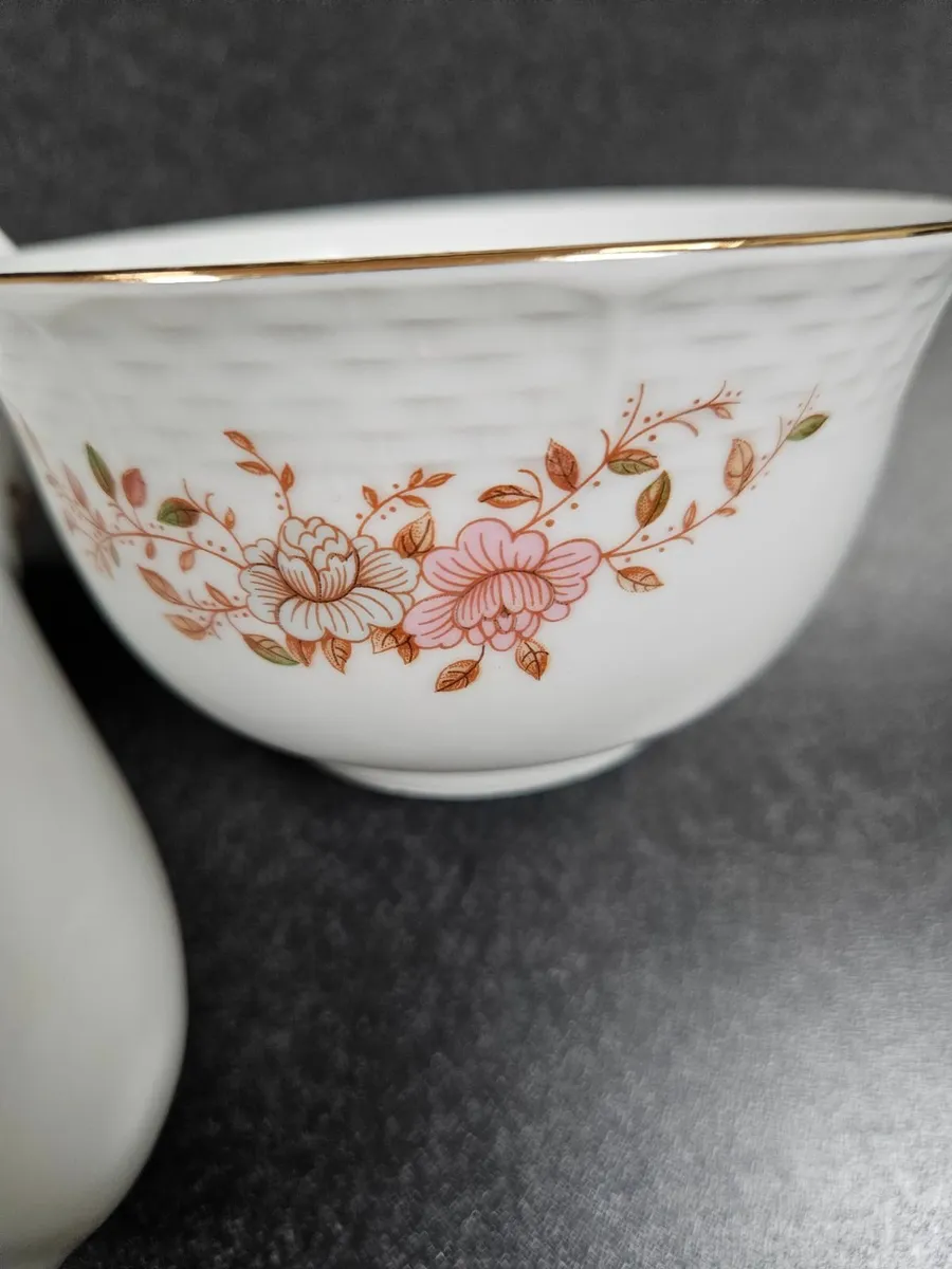 Vintage China - Image 4