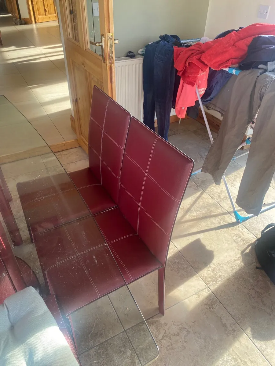 Kitchen Table and Chairs - Image 2