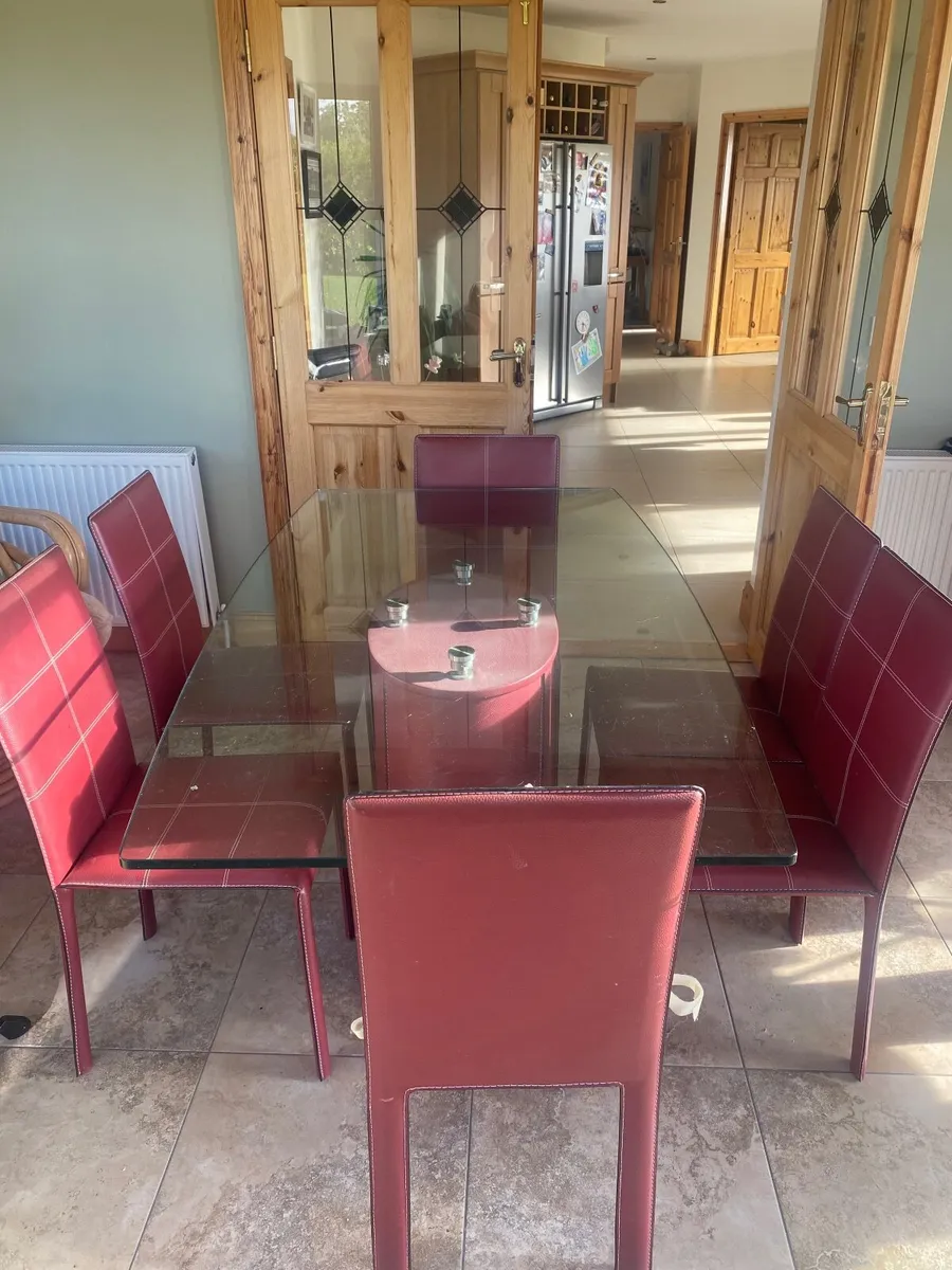 Kitchen Table and Chairs - Image 4
