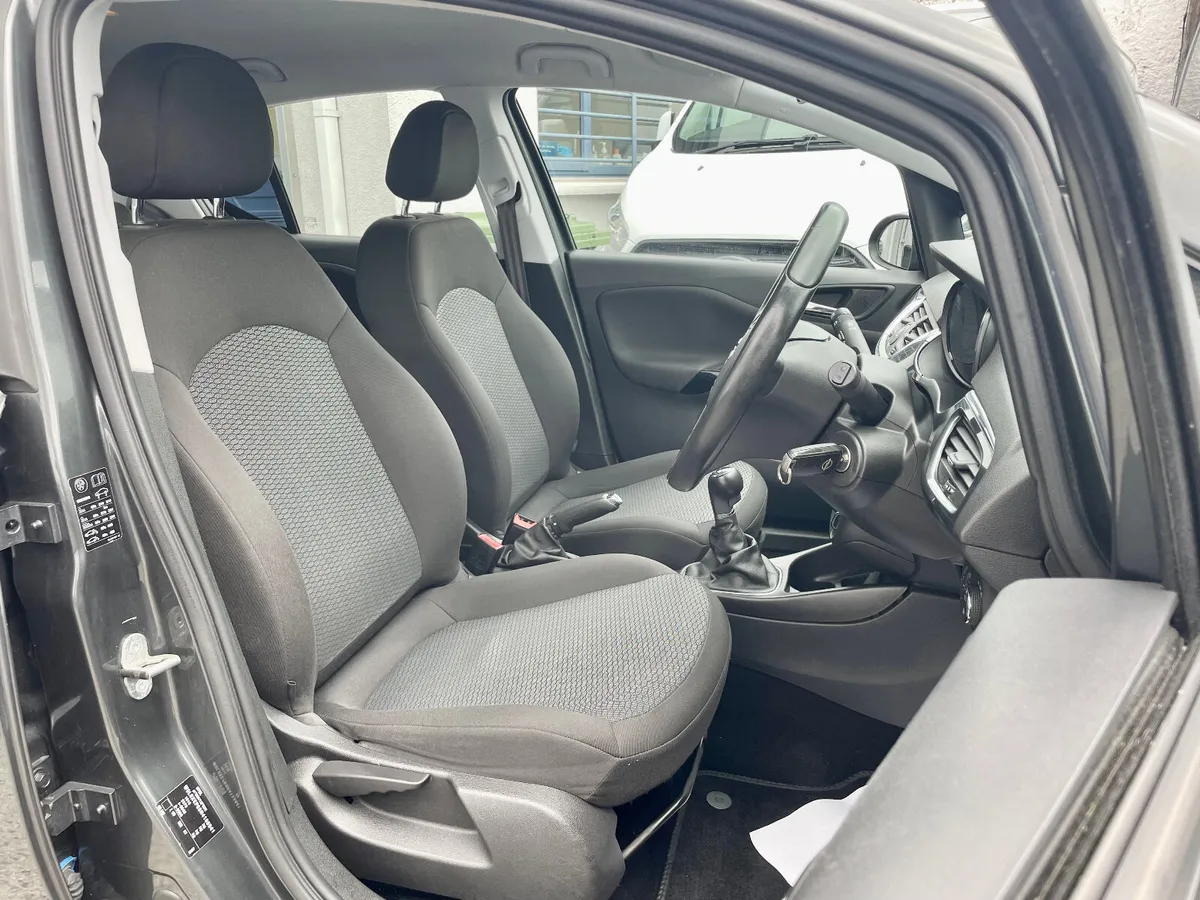 Opel Corsa SC 1.4 Petrol Manual 5DR,2017 - Image 4