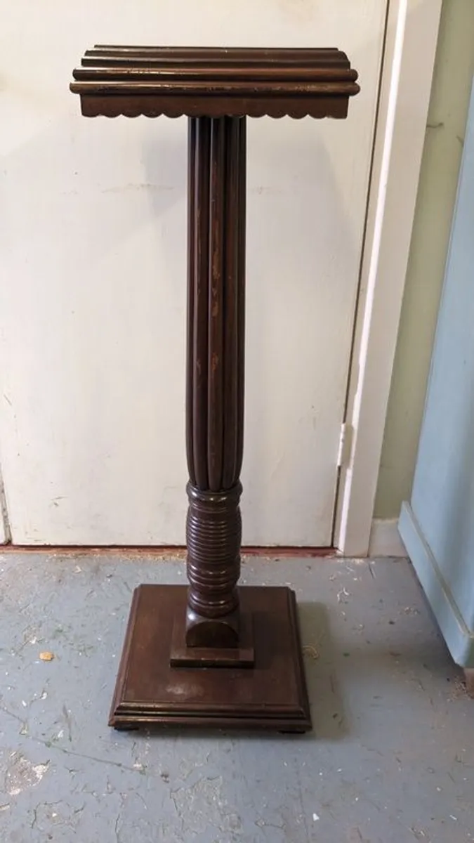 Tall Mahogany Vintage Display Stand - Image 1