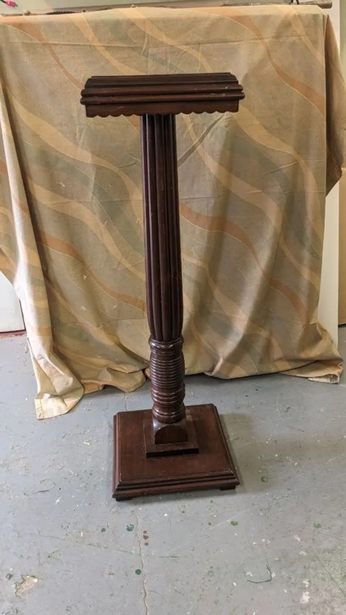 Tall Mahogany Vintage Display Stand - Image 2