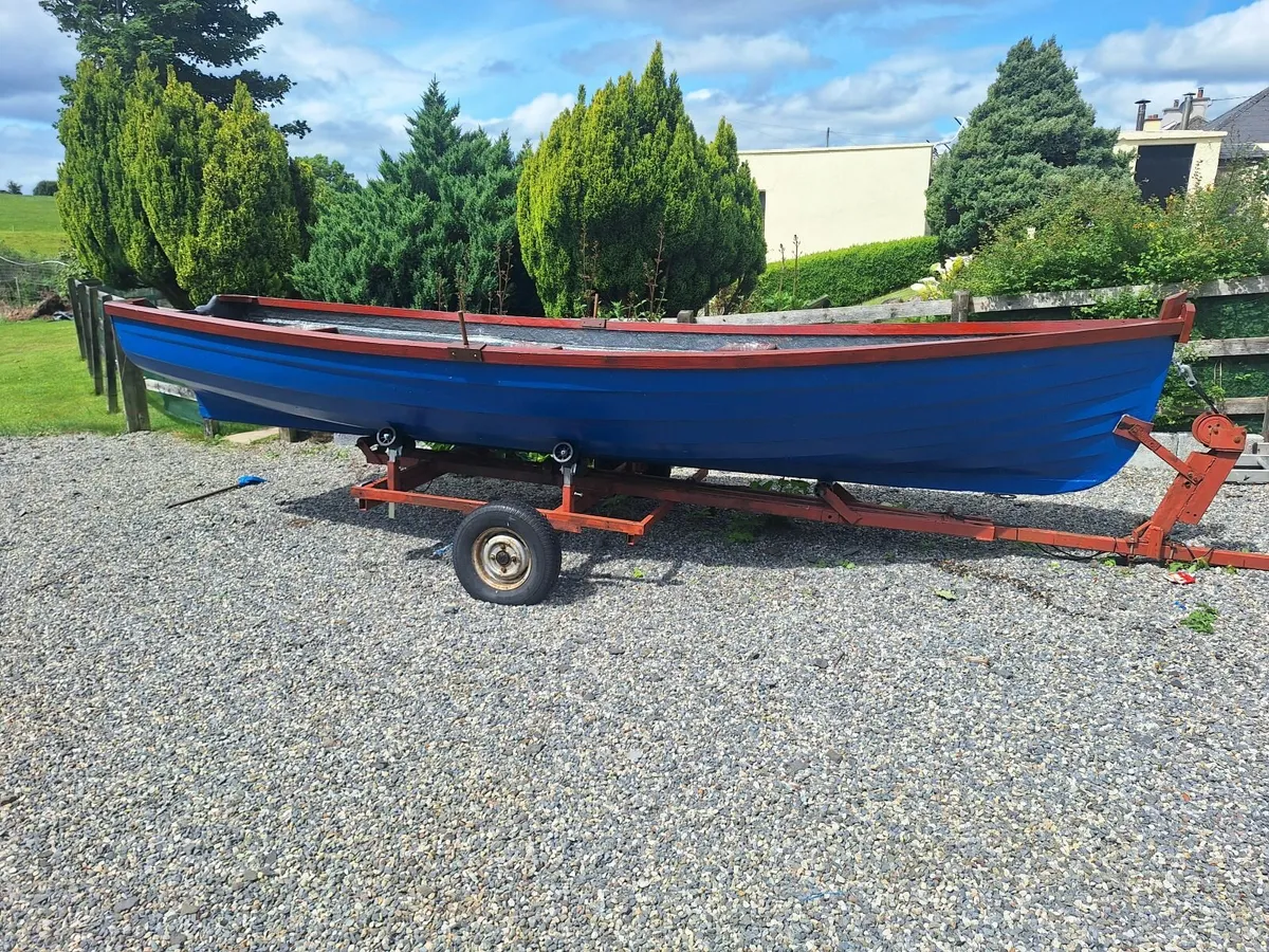 17ft boat and trailer - Image 4