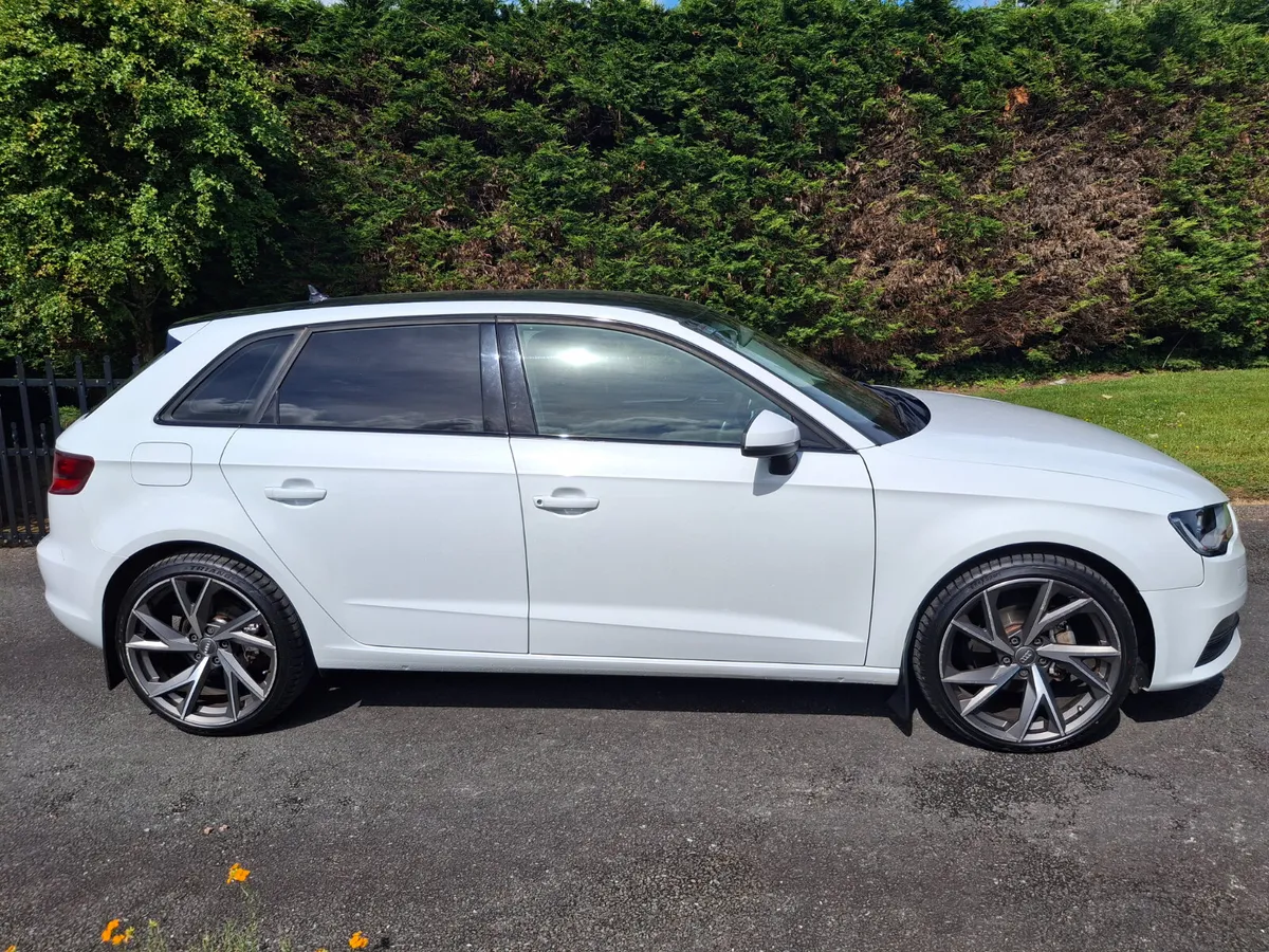 Audi A3 2014 - Image 2