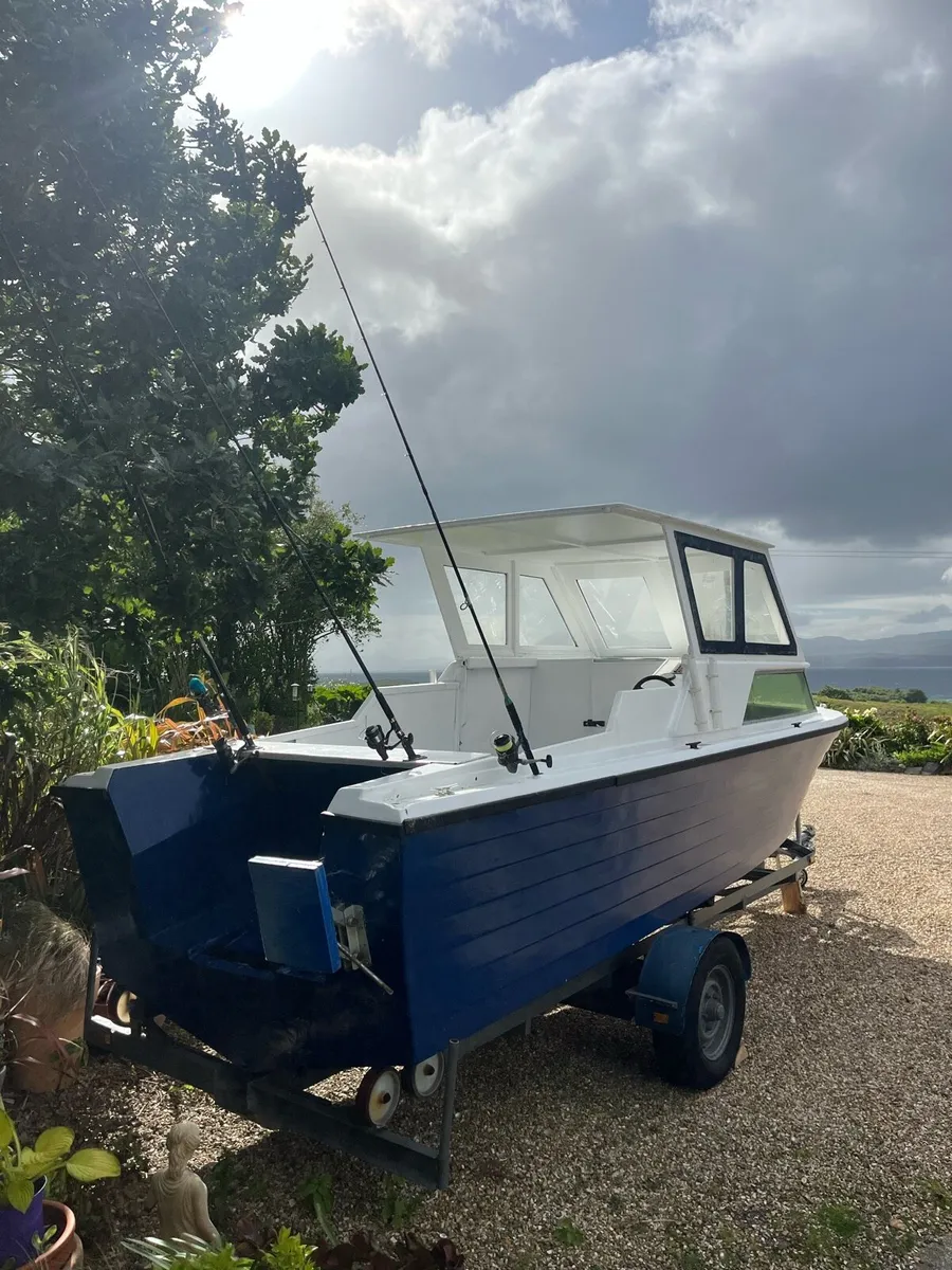 20 foot Fishing Cabin Cruiser - Image 4