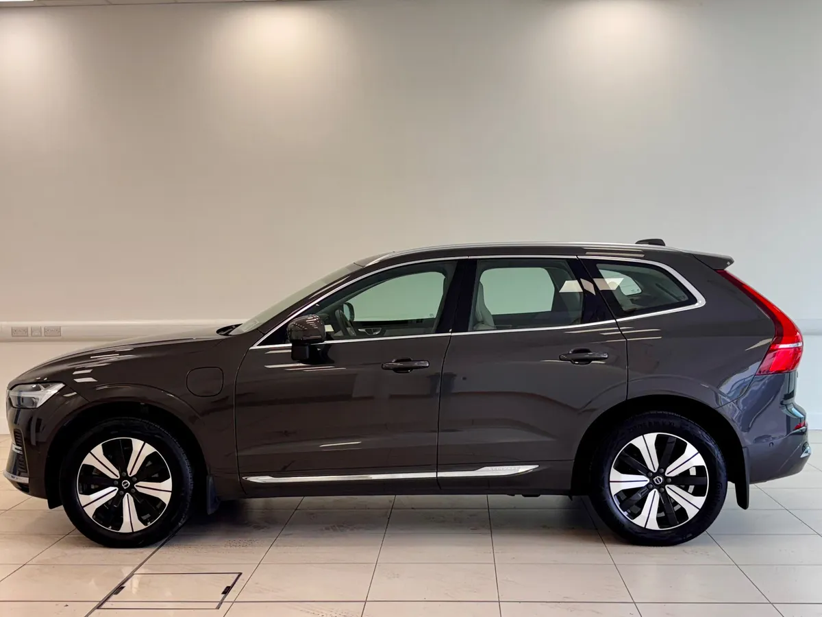 Volvo XC60 Recharge T6 AWD Auto 2023 - Image 4