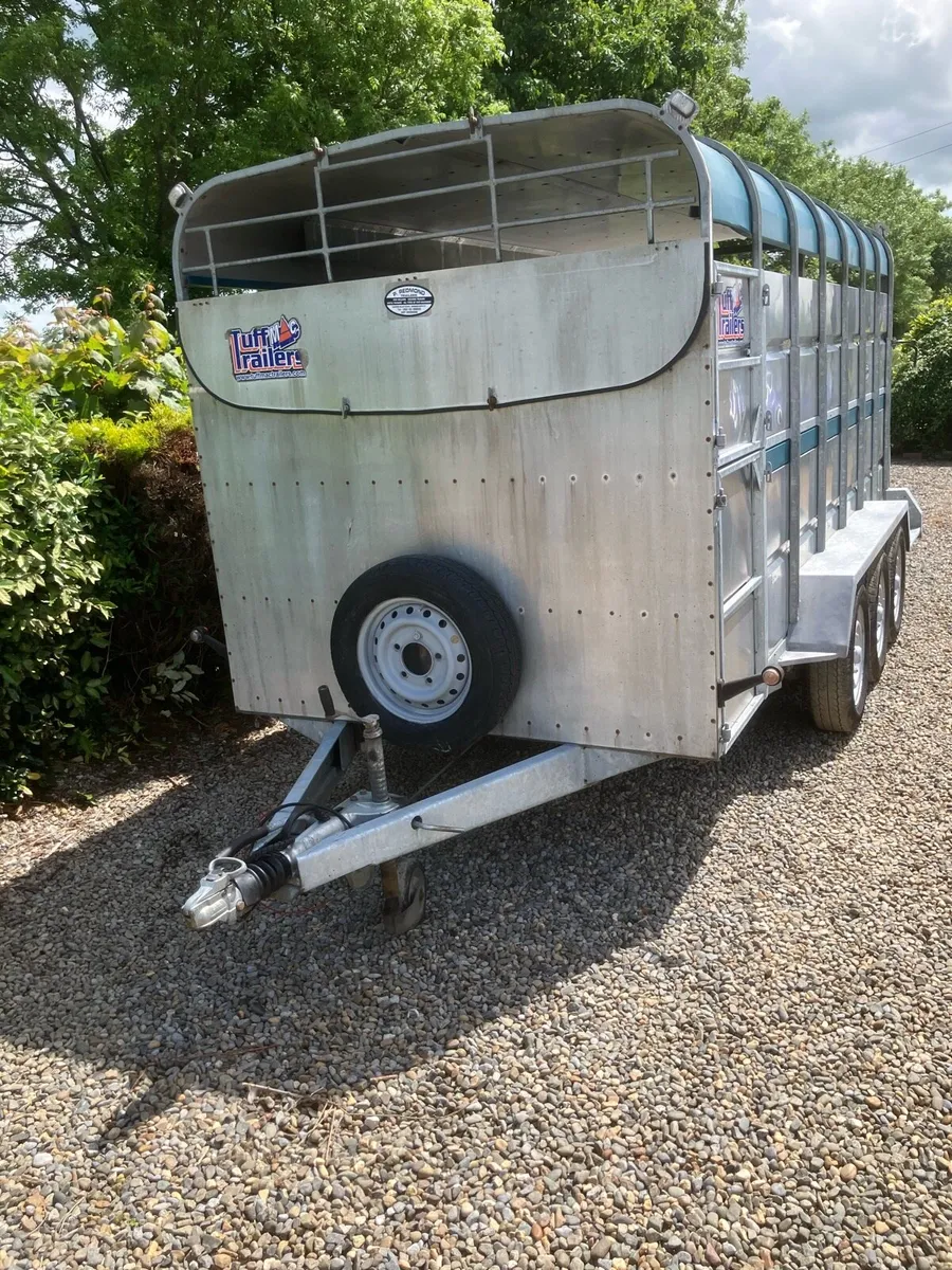 Trailer - Image 1