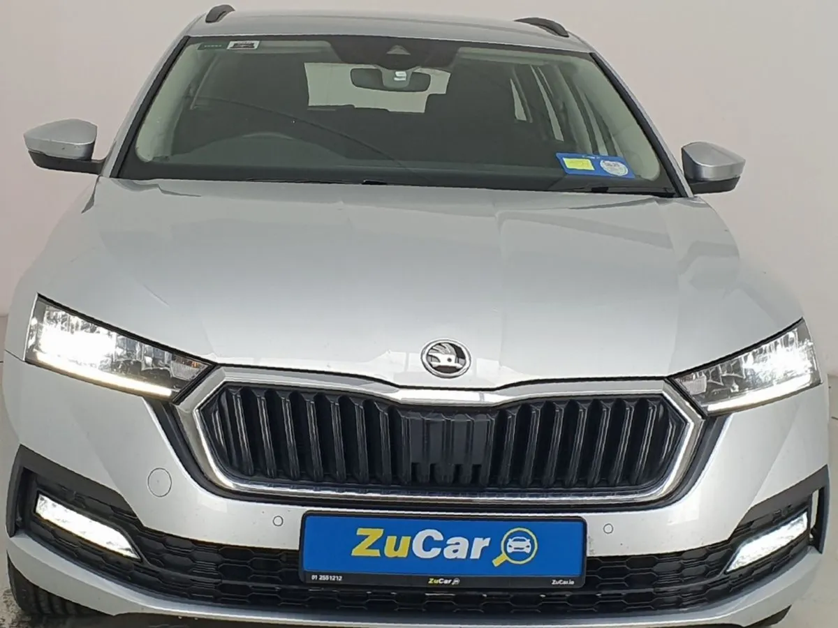 Skoda Octavia  107 Octavia AMB 2.0tdi 115HP DSG - Image 3